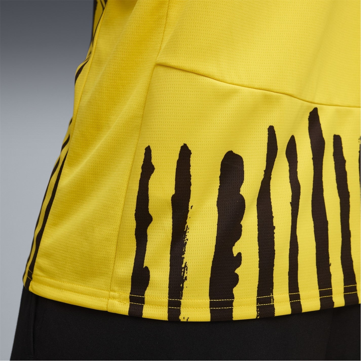 2025/26 Dortmund Home Shirt