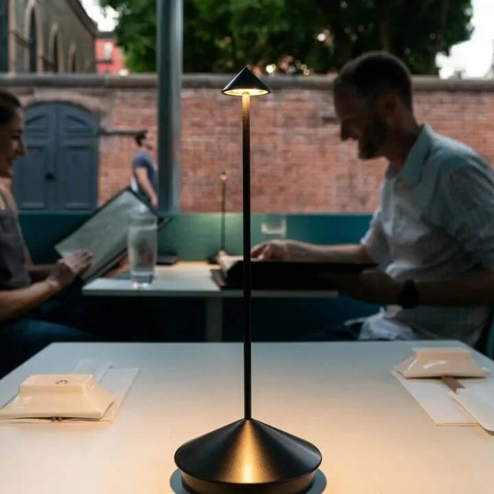 Sleek & Portable Wireless Table Lamp with Adjustable Brightness - WireTable