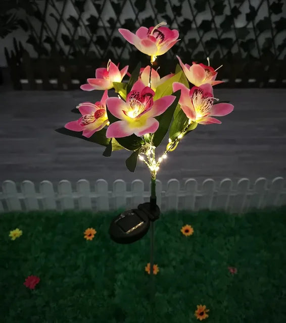 7-Head Solar-Powered Outdoor Lamp - SolarLume