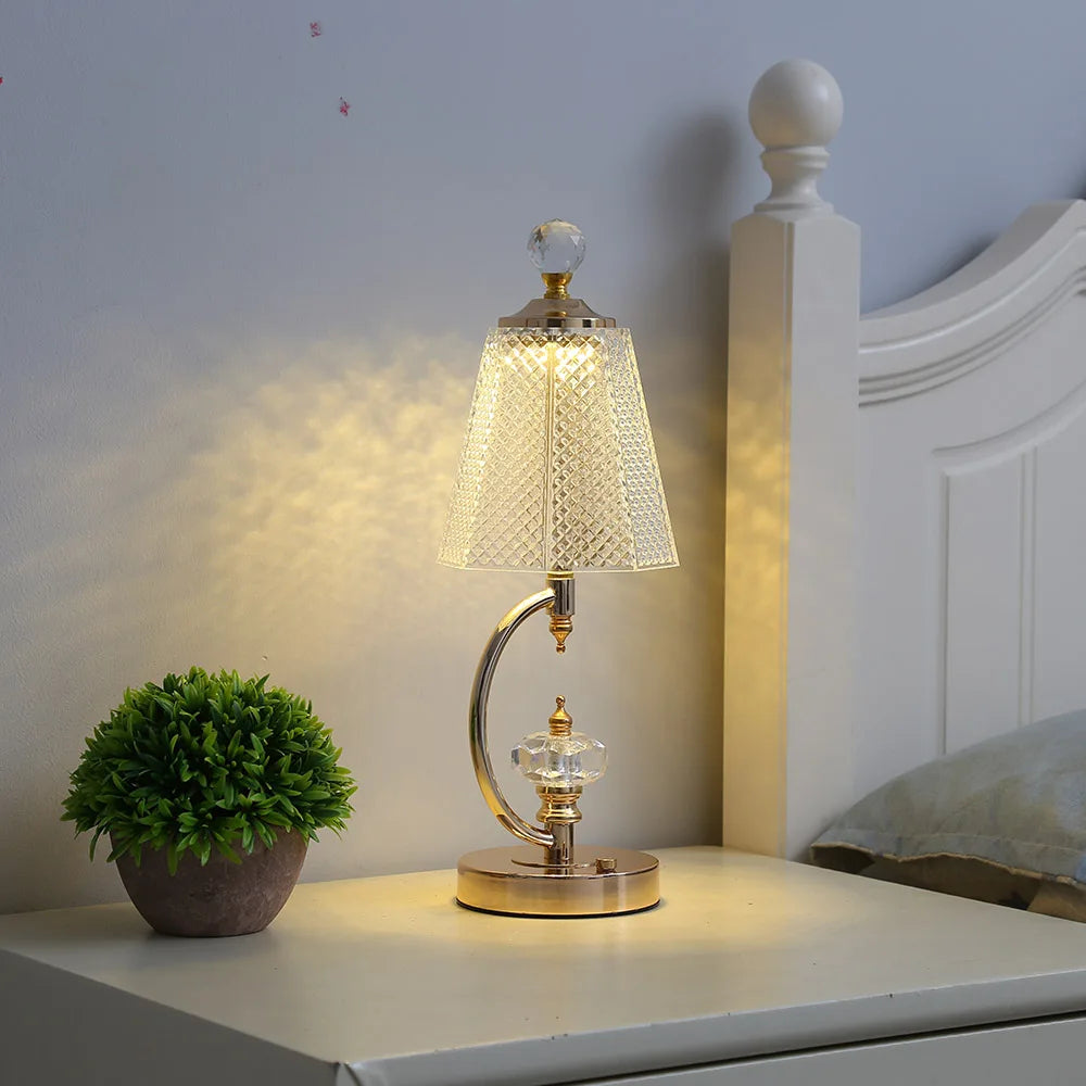 Retro Crystal Table Lamp for a Glamorous Glow - RetroTable