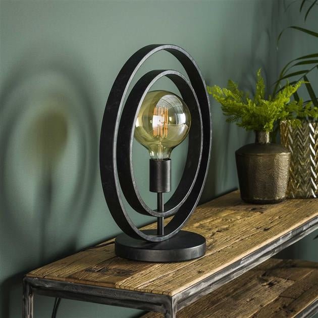 Sleek Metal Table Lamp for a Modern Ambience - MetalTable
