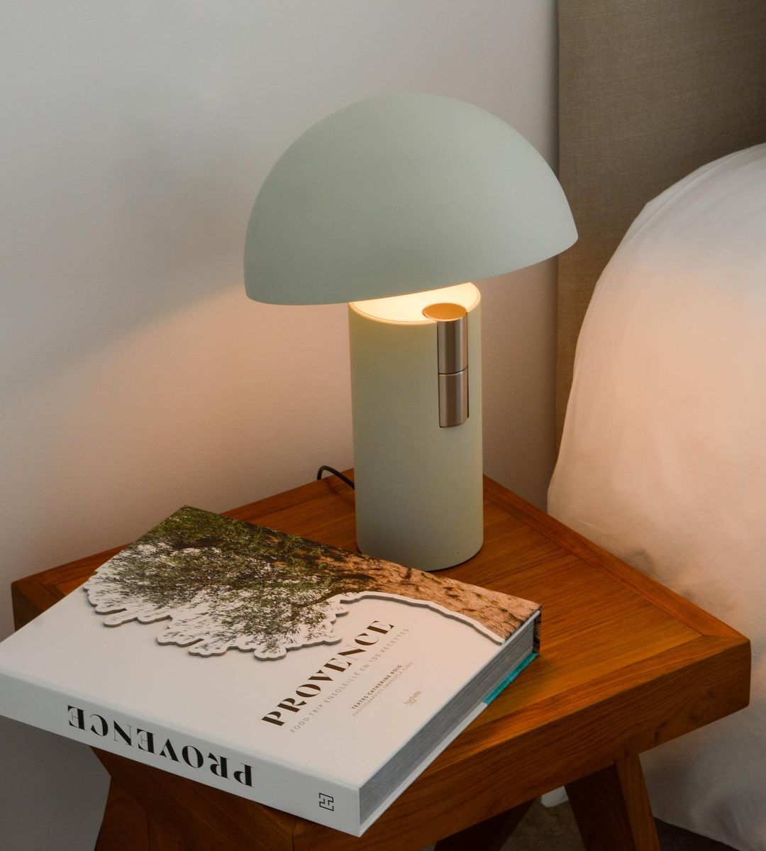 Modern Ambient Table Lamp for Cozy Home Vibes - HomeTable