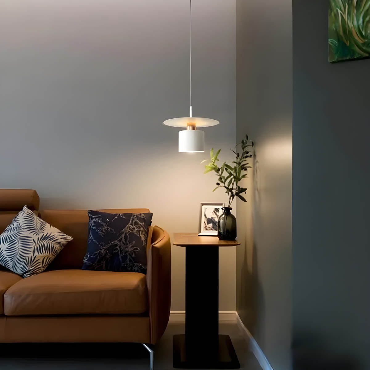 Minimalist Linear Pendant Lamp for a Stylish Glow - LineDrop