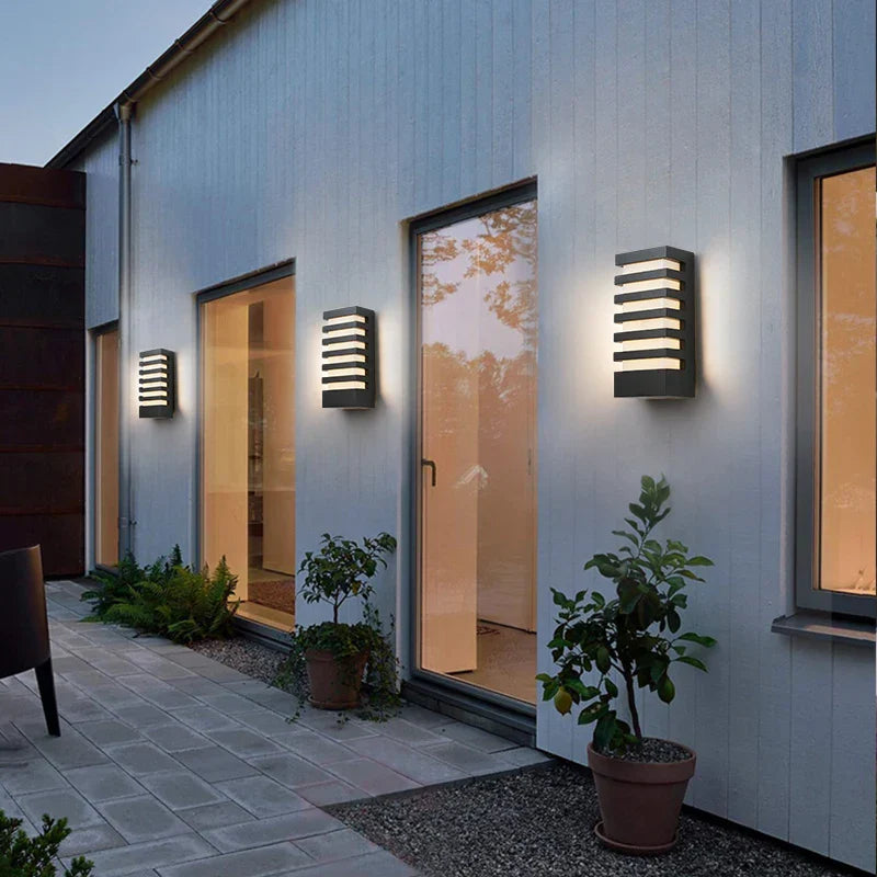 Contemporary Aluminum Lamp - MetalLume