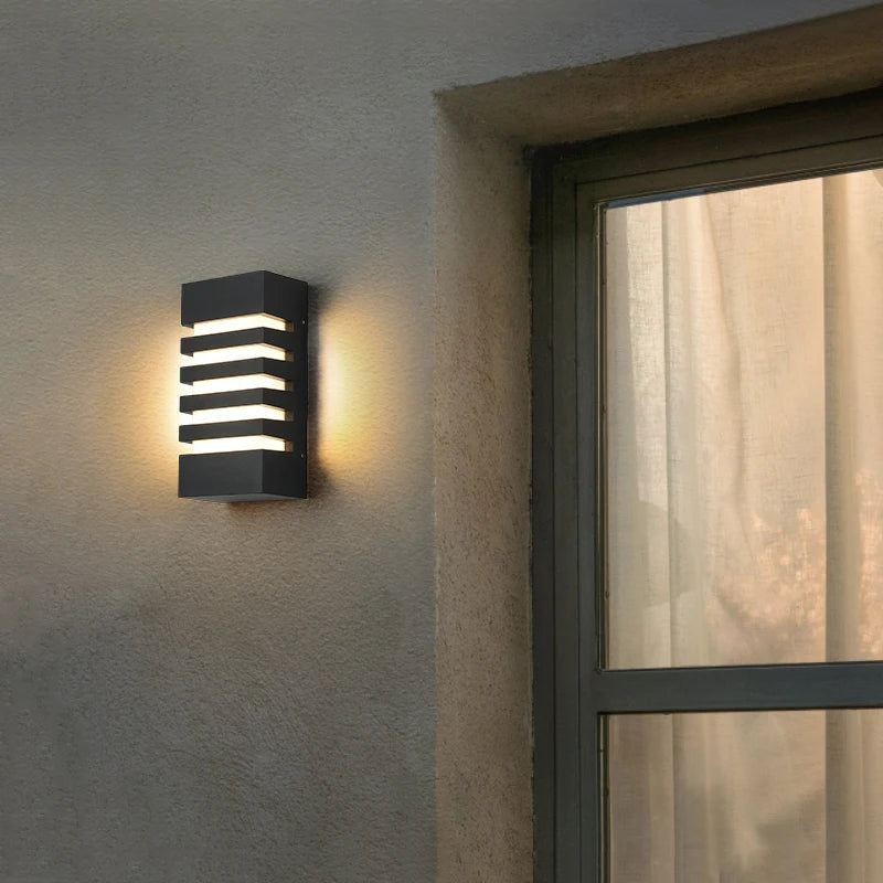 Contemporary Aluminum Lamp - MetalLume