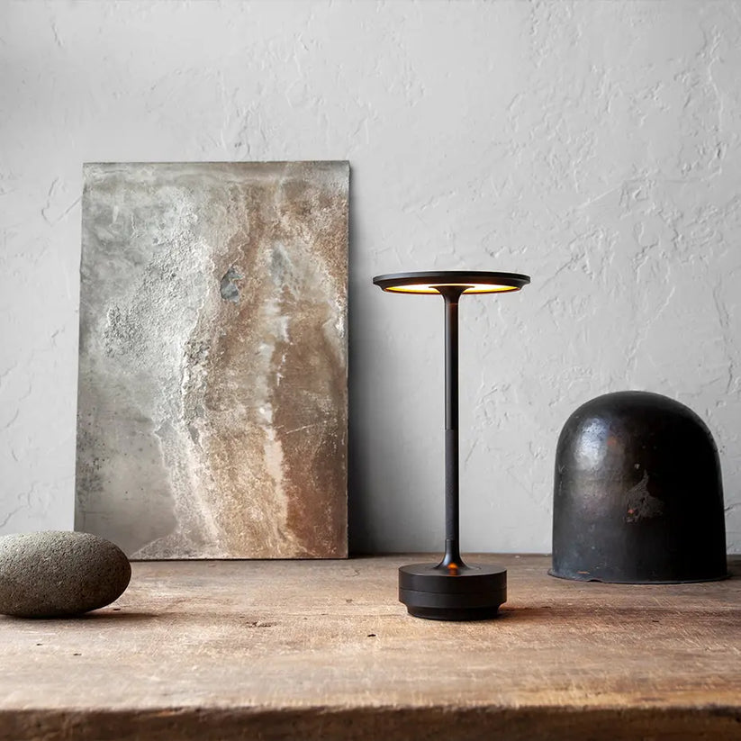 Sleek & Modern Table Lamp with Ambient Glow - GlowTable