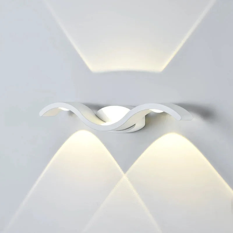 Sleek Modern Wall Lamp - ModernWall