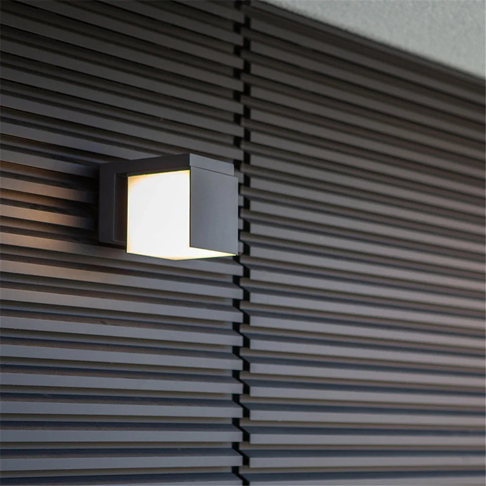 Weatherproof LED Wall Lamp - OutdoorWall