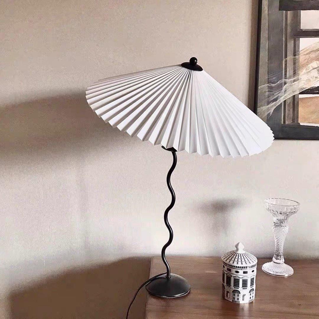 Curved LED Table Lamp for Modern Ambient Glow - CurveTable