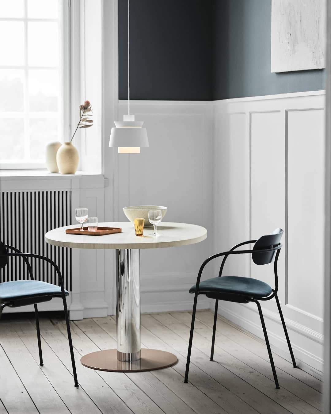 Sleek Pendant Lamp for a Luxe Home Ambiance - LuxeDrop