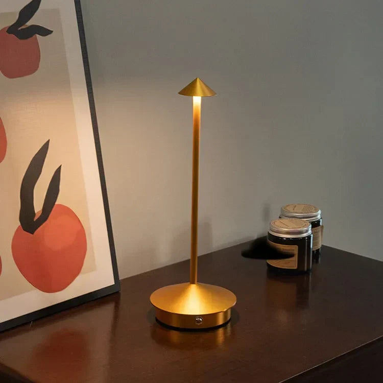 Sleek & Portable Wireless Table Lamp with Adjustable Brightness - WireTable