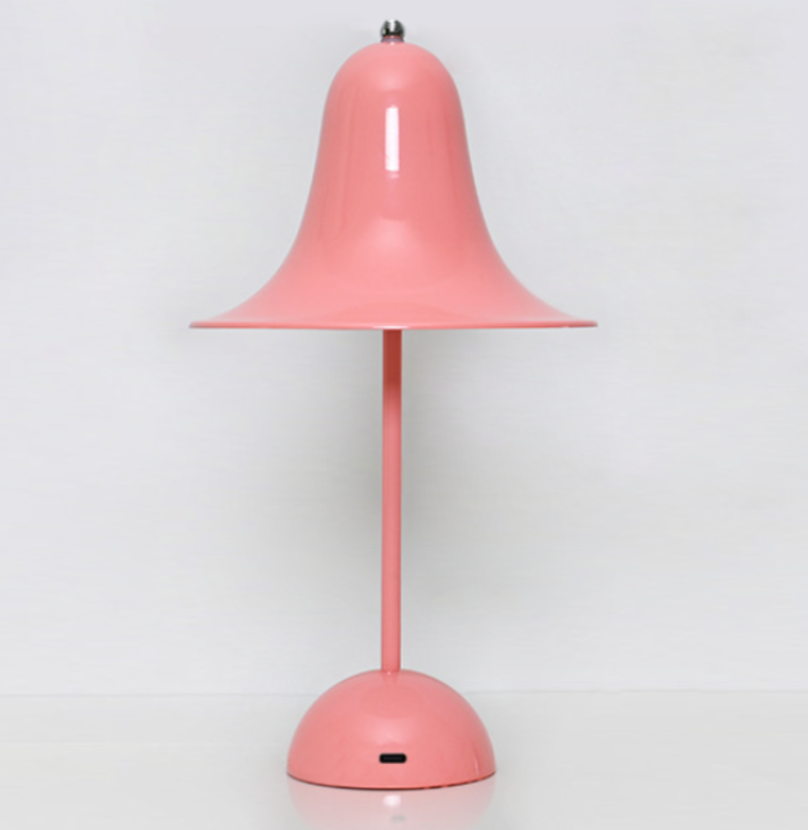 Stylish Wireless Table Lamp for Cozy, Effortless Ambiance - WireTable