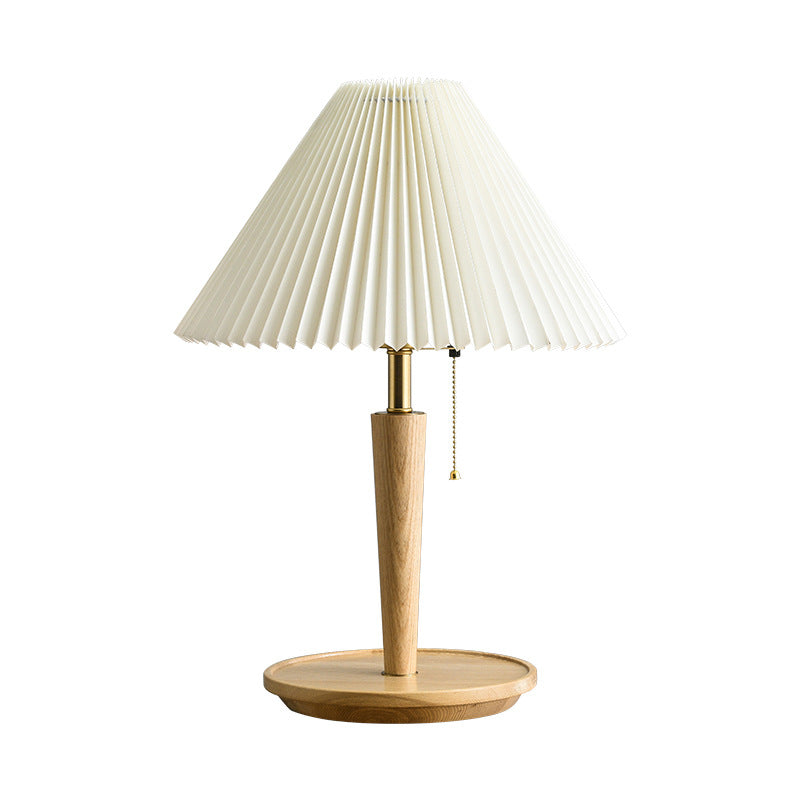 Retro Wooden Table Lamp with Vintage Charm - WoodTable
