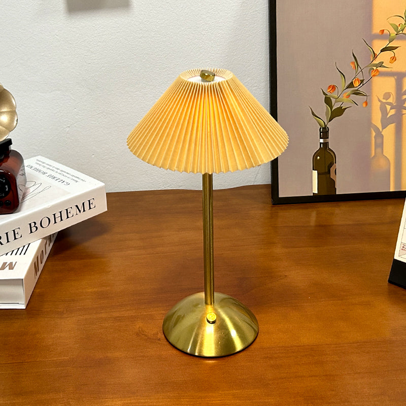 Modern Wireless Lamp for a Cozy, Elegant Ambiance - WireTable