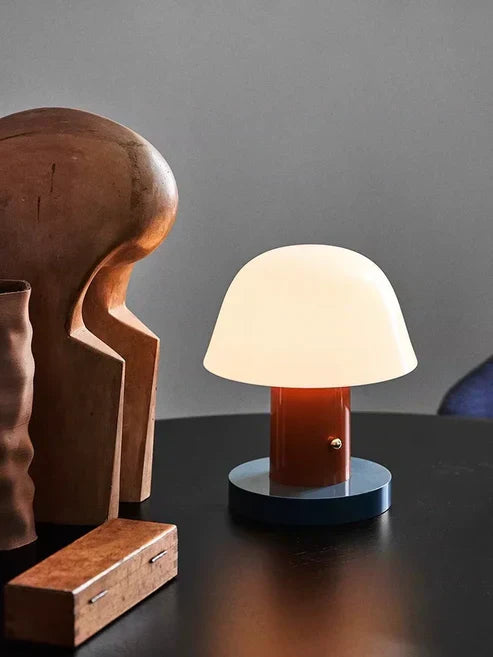 Mushroom-Style Table Lamp for a Cozy, Nature-Inspired Vibe - MushTable