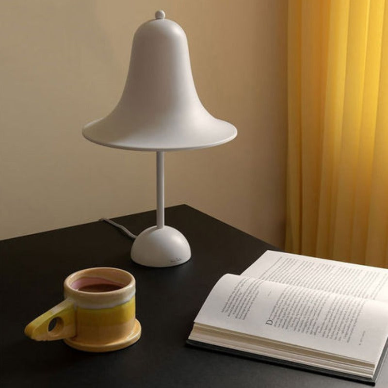 Stylish Wireless Table Lamp for Cozy, Effortless Ambiance - WireTable