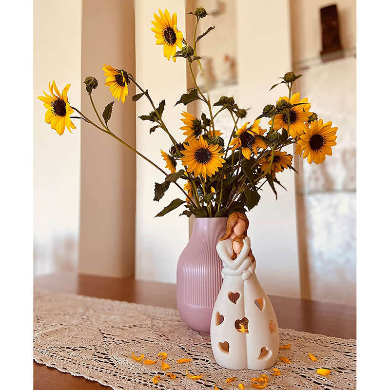 Romantic Table Lamp for an Eternal Love Ambiance - LoveTable