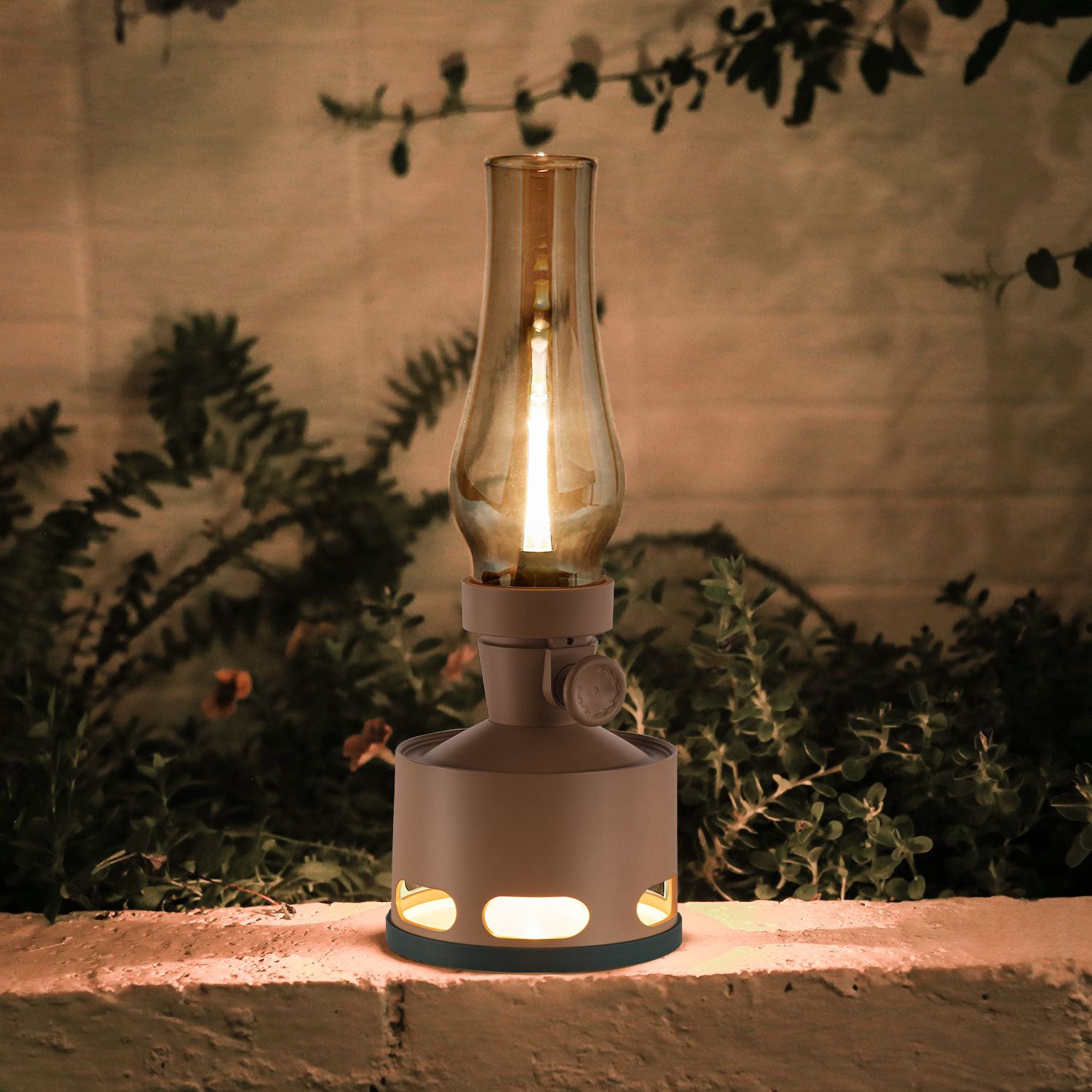Vintage LED Table Lamp for Warm Ambience and Retro Charm - RetroTable
