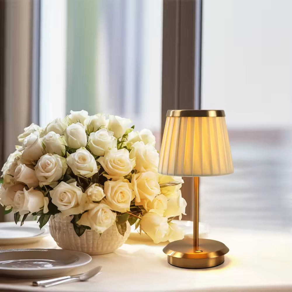 Elegant Vintage Table Lamp for Timeless Charm - VintageTable