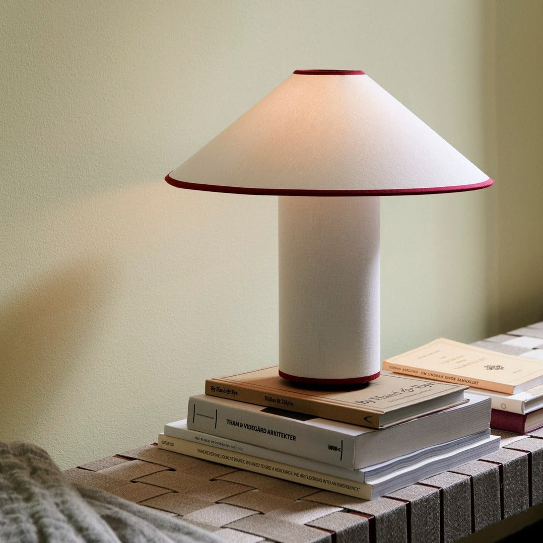 Chic Modern Table Lamp for a Cozy & Stylish Home - StyleTable