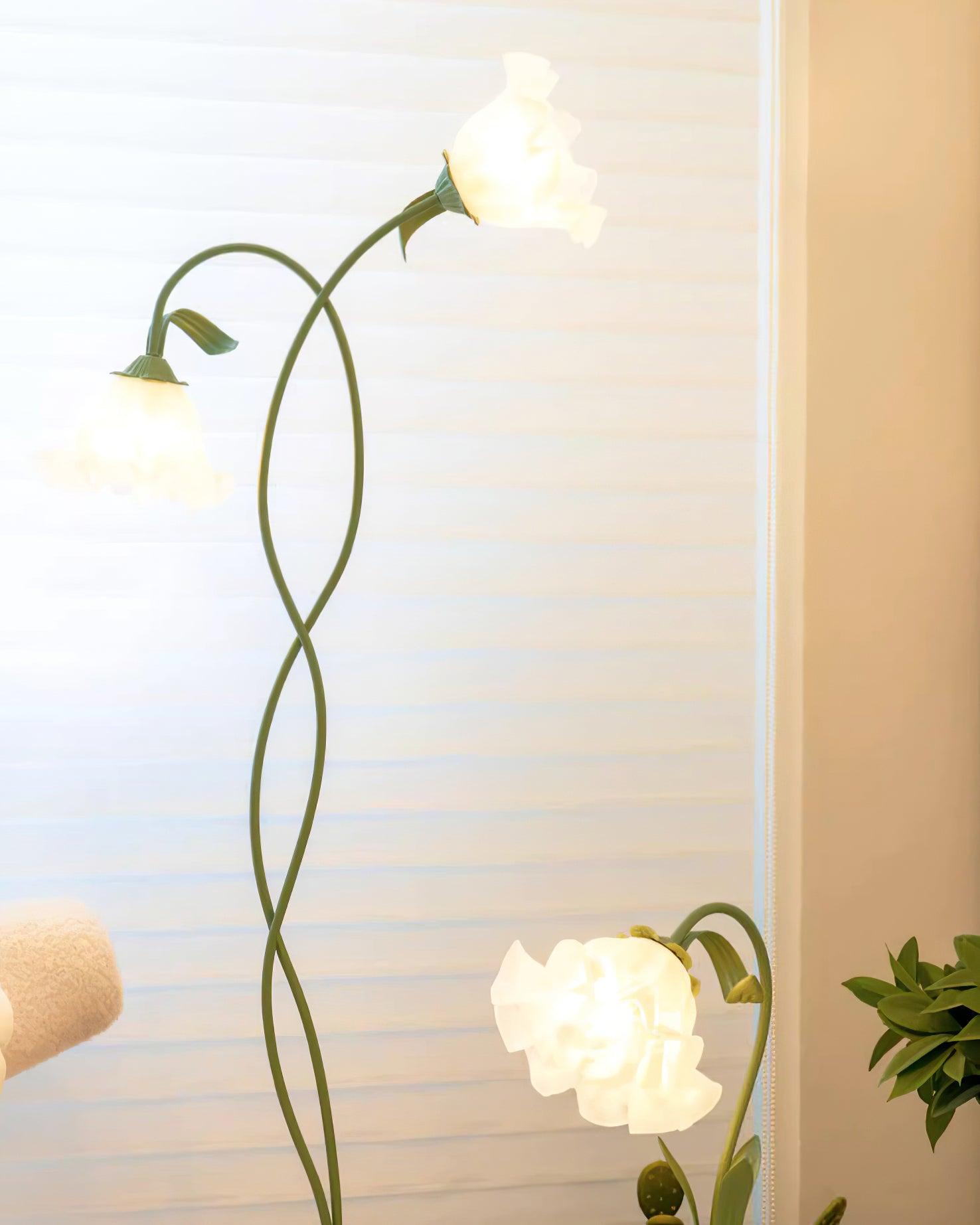 Elegant Floral LED Table Lamp - FloralTable
