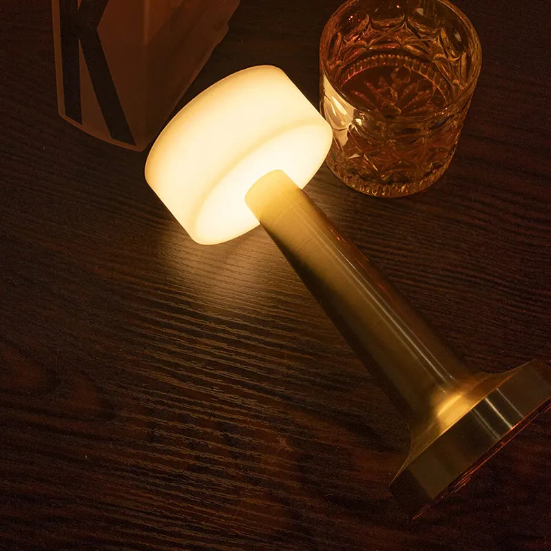 Radiant Crystal Table Lamp for a Cozy, Modern Glow - CrystalTable