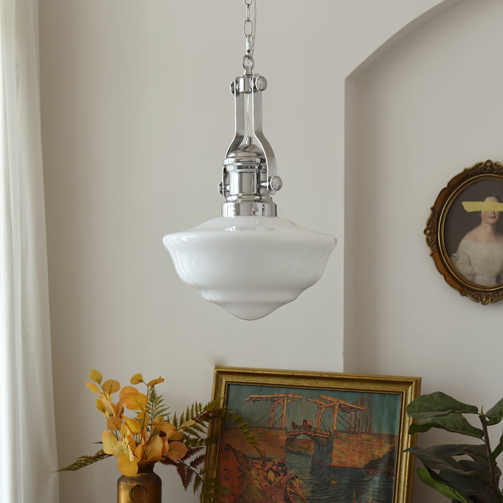 Classic Pendant Lamp for Timeless Elegance - TimeDrop