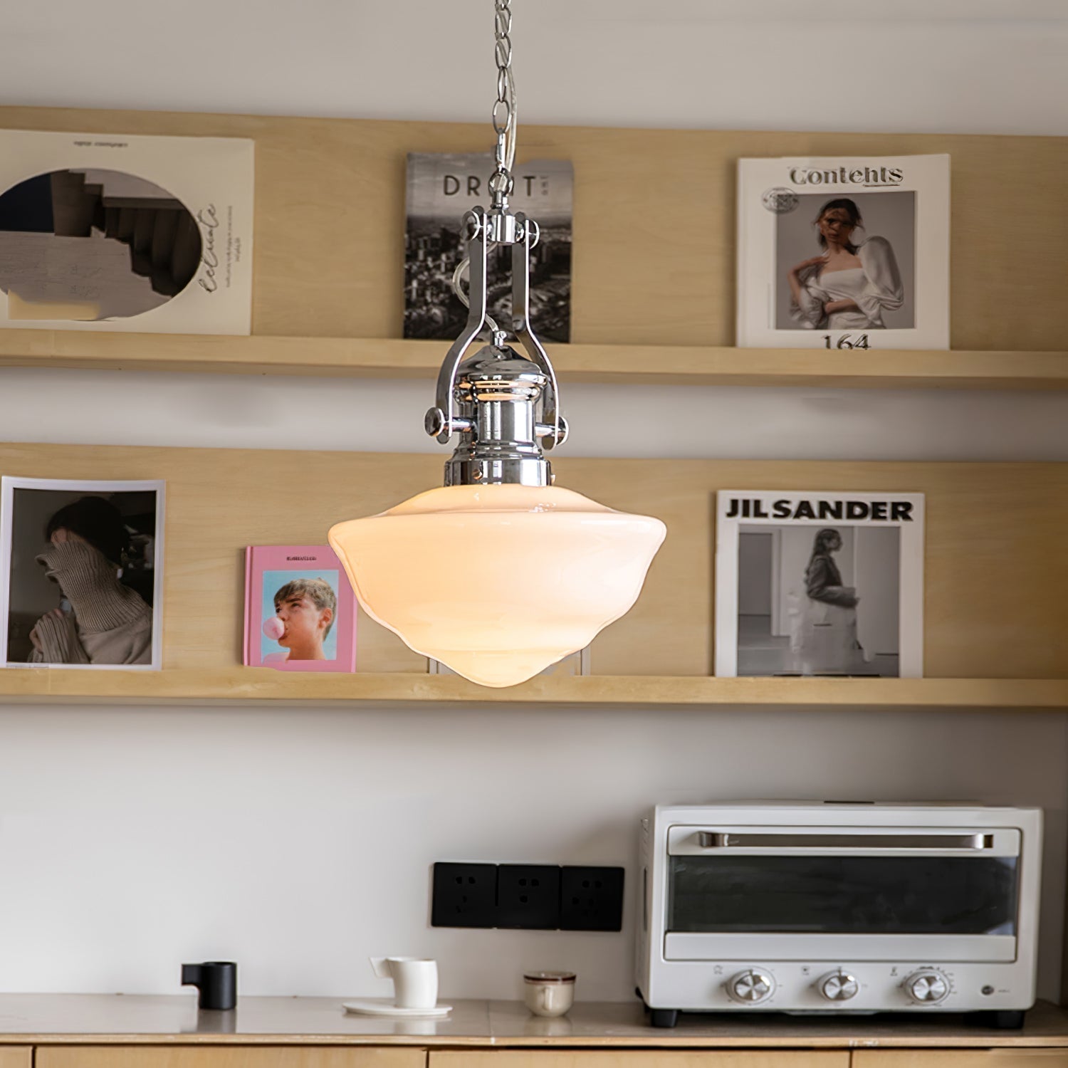 Classic Pendant Lamp for Timeless Elegance - TimeDrop