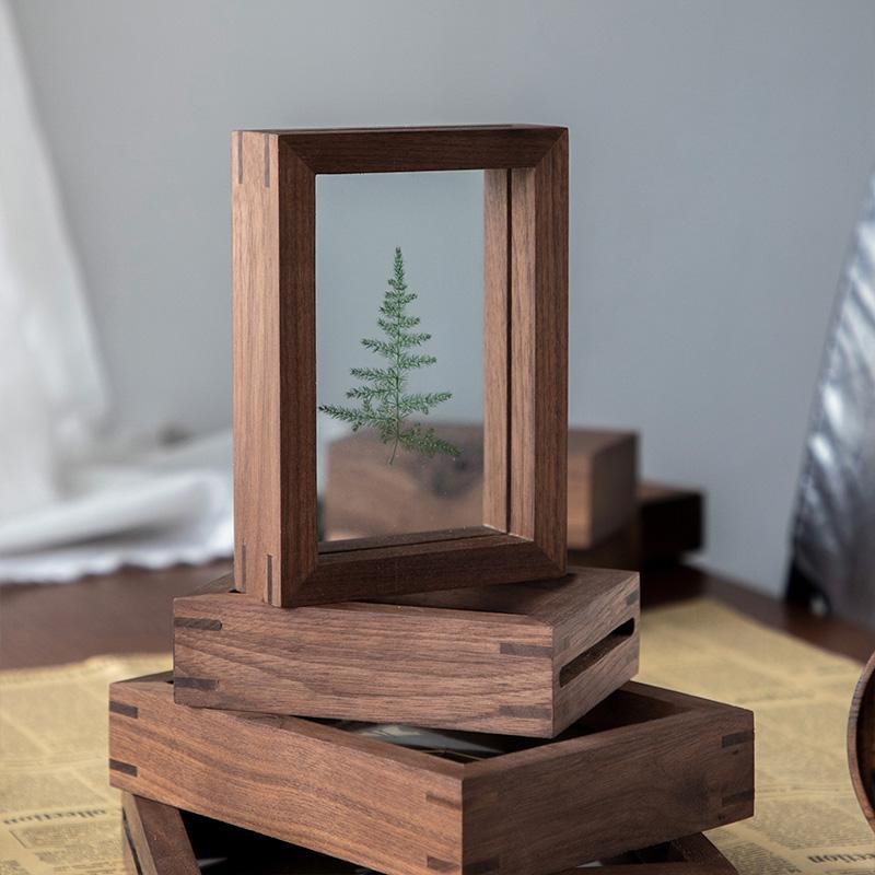 10 x 15 cm Rectangular Nut Brown Picture Frame with Wall Hanging