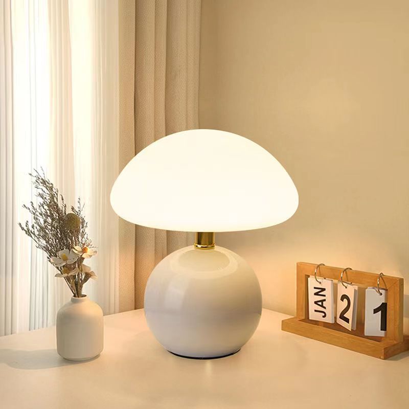 Stylish Mushroom Lamp for a Cozy & Modern Vibe - MushTable